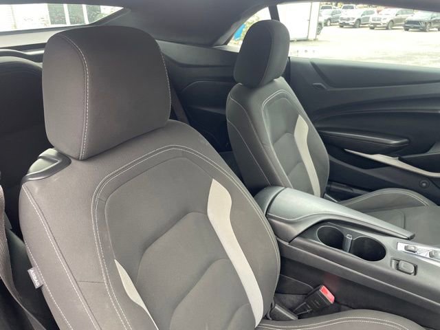 Used 2023 Chevrolet Camaro LT image 33