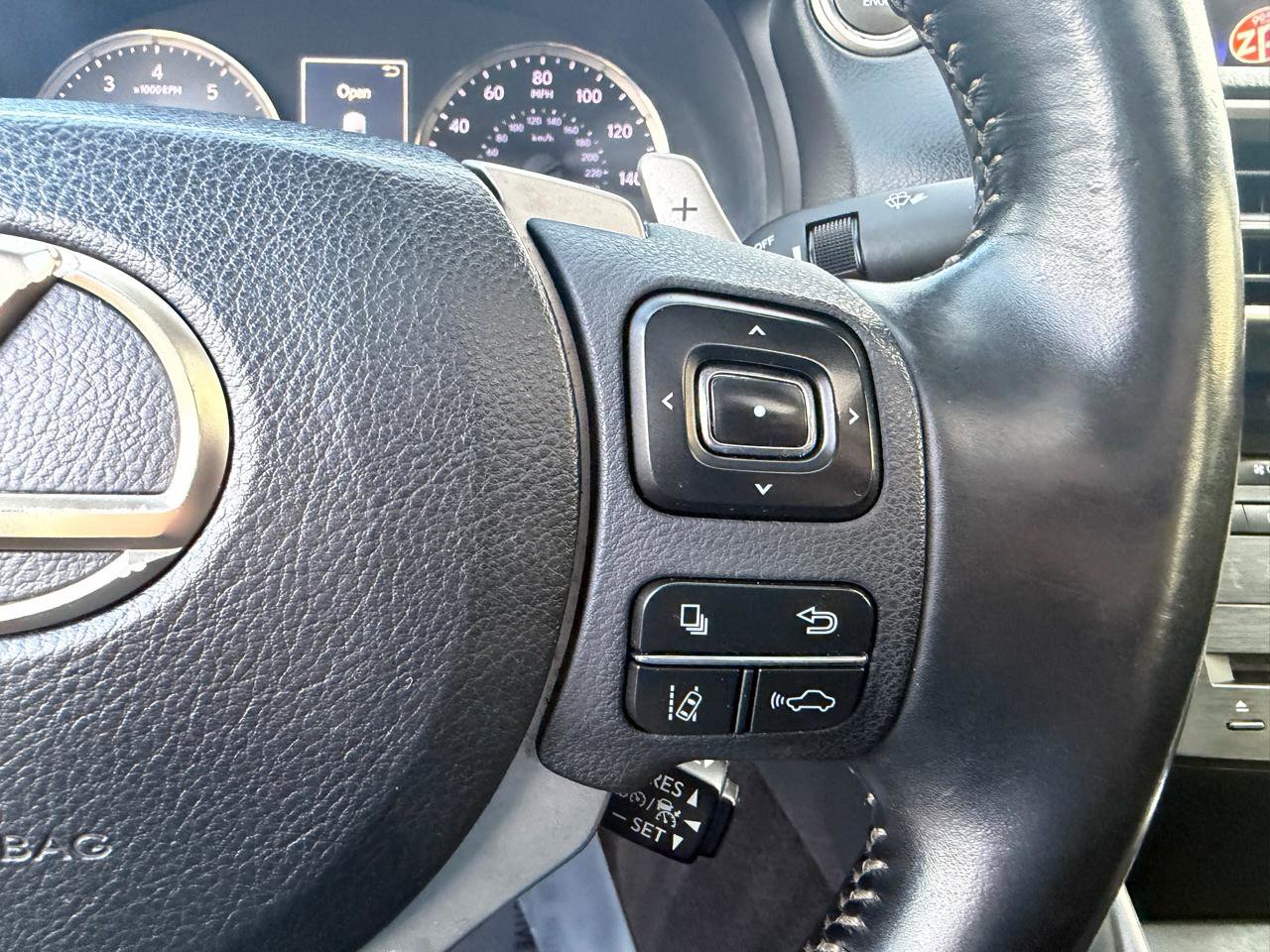 Used 2018 Lexus IS 300 w/ Accessory Package 2 image 41