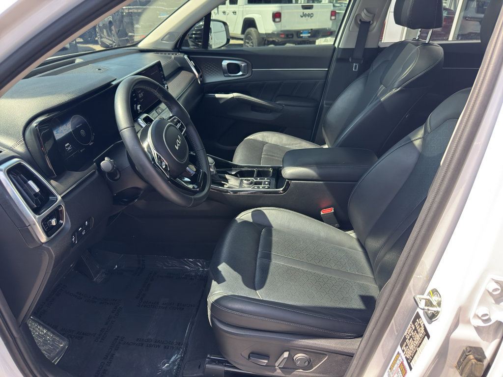 Used 2023 Kia Sorento SX AWD/4WD image 23