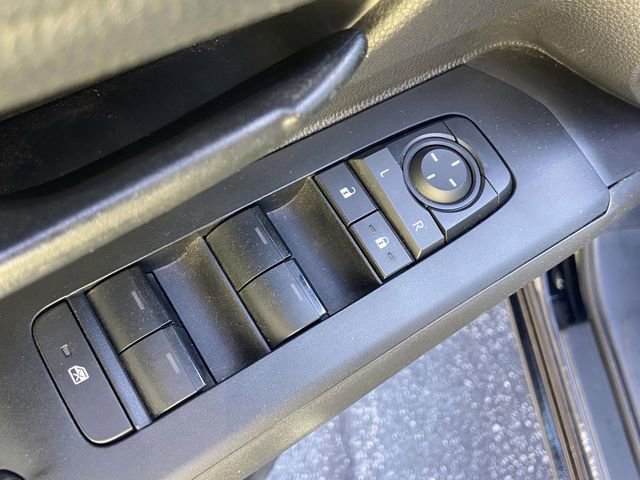 Used 2024 Toyota Tacoma SR image 17