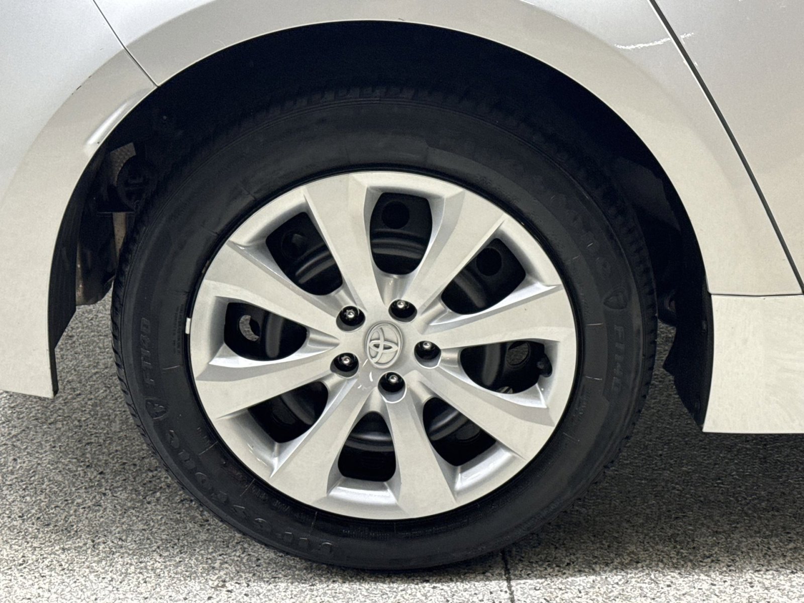 Used 2023 Toyota Corolla LE image 16