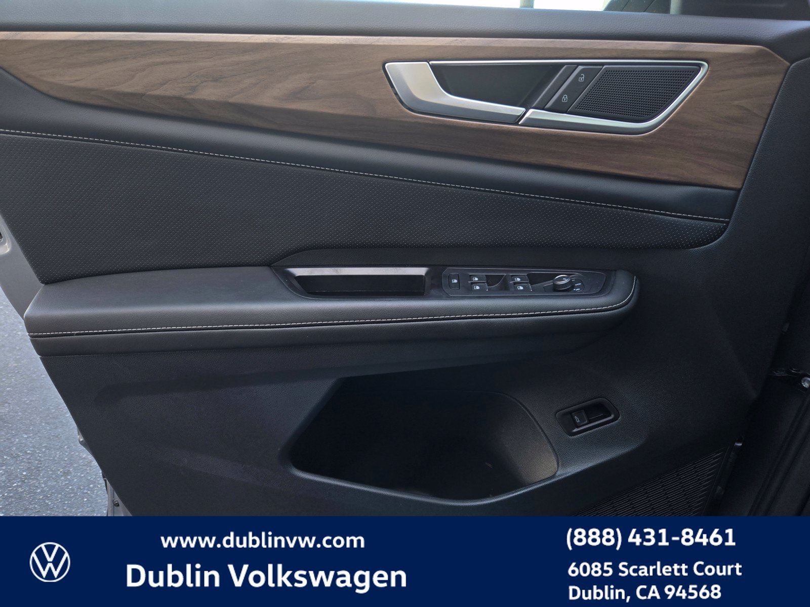 Used 2024 Volkswagen Atlas SE AWD/4WD image 10