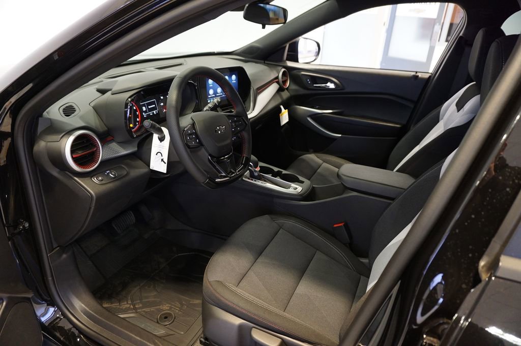 New 2026 Chevrolet Trax RS image 9