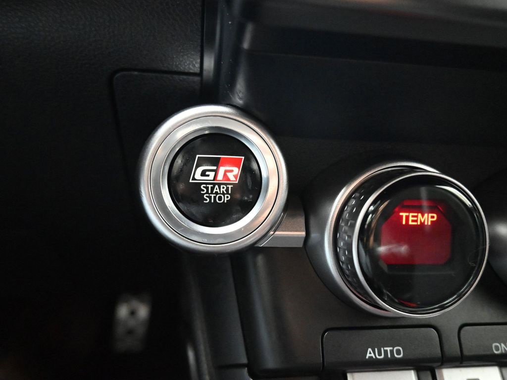 Used 2023 Toyota GR86 Premium image 19