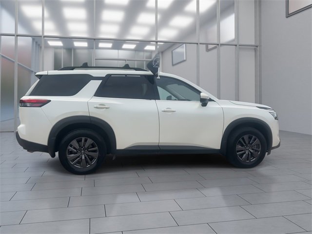 Certified 2022 Nissan Pathfinder SV image 9