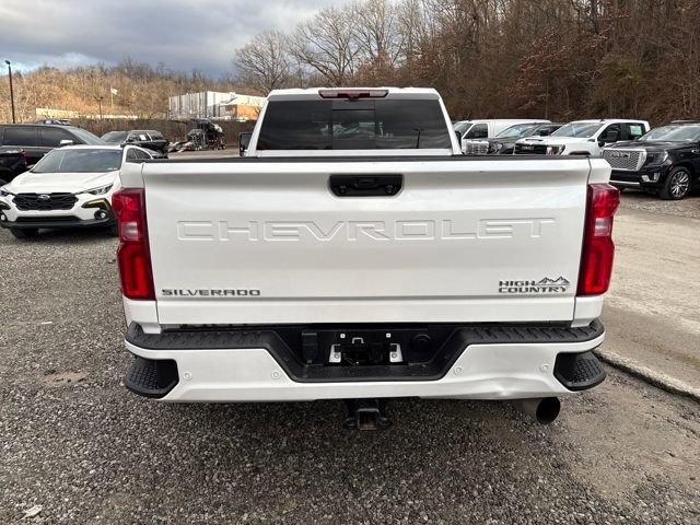 Used 2024 Chevrolet Silverado 3500 High Country w/ High Country Premium Package image 4