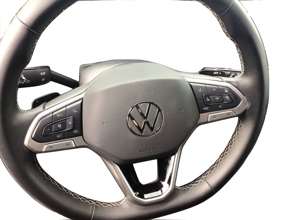 Used 2025 Volkswagen Atlas SE image 17