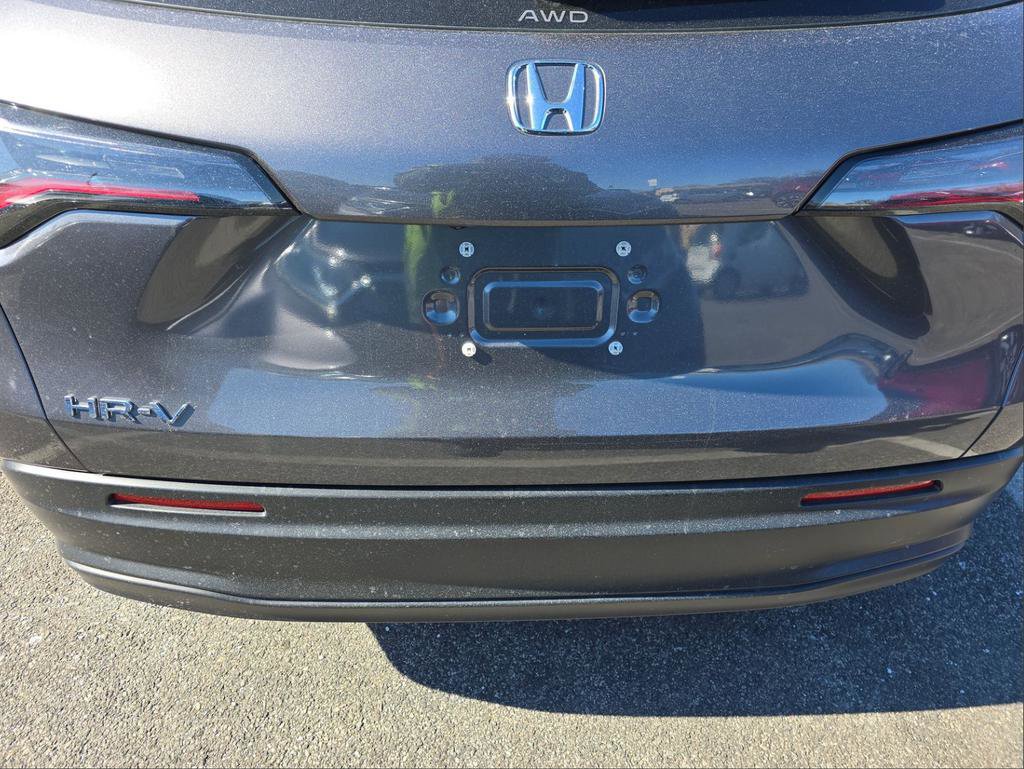 Used 2025 Honda HR-V LX image 4