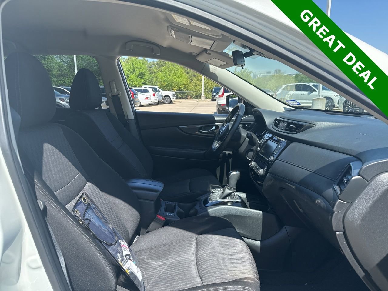 Used 2019 Nissan Rogue SV w/ Premium Package image 9