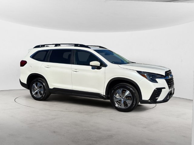 Certified 2025 Subaru Ascent Premium AWD/4WD image 3