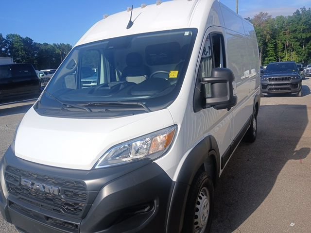 Used 2024 RAM ProMaster 2500 w/ Convenience Group FWD image 15