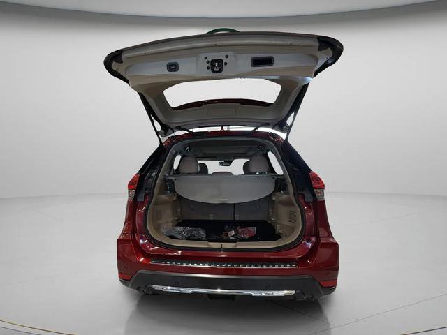 Used 2020 Nissan Rogue SL w/ Premium Package image 42