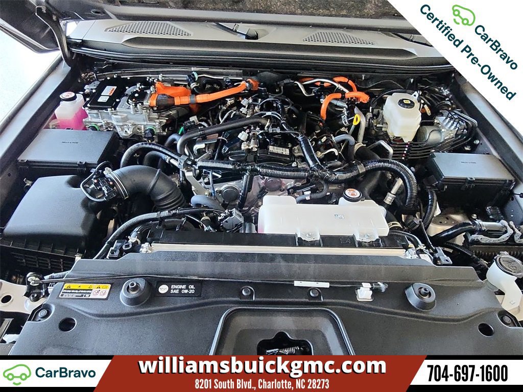 Used 2024 Toyota Land Cruiser image 30