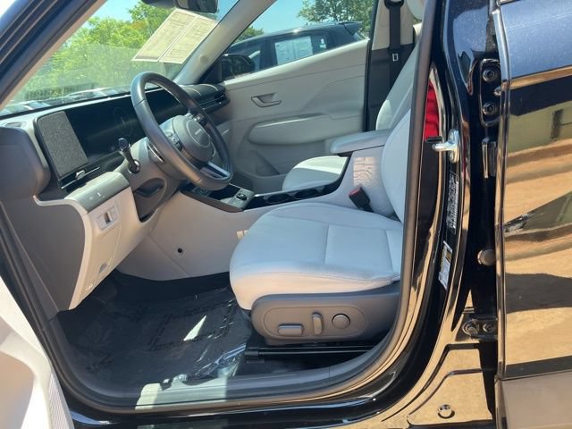 Used 2024 Hyundai Kona SEL FWD image 20