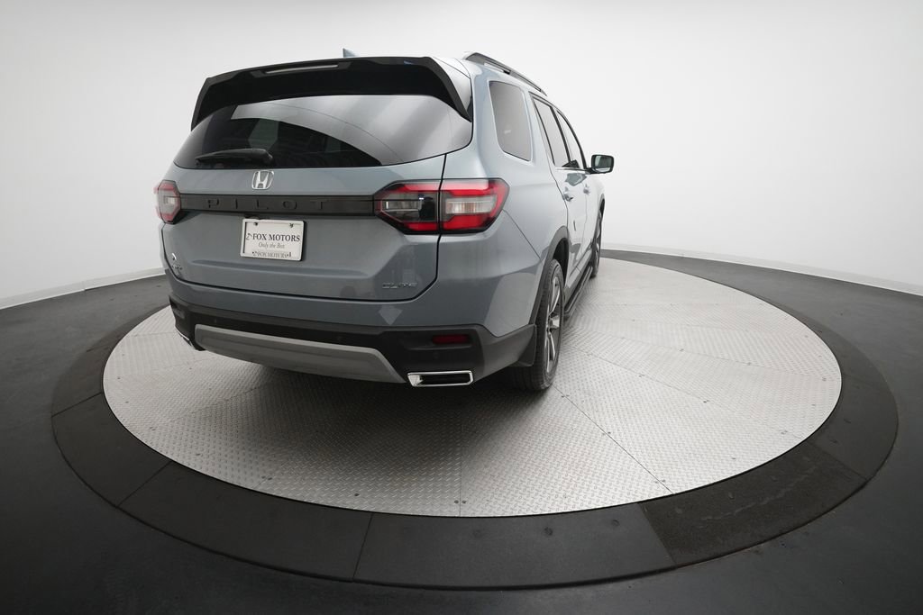 Certified 2024 Honda Pilot Elite image 13