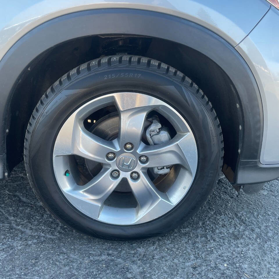 Used 2019 Honda HR-V LX image 10