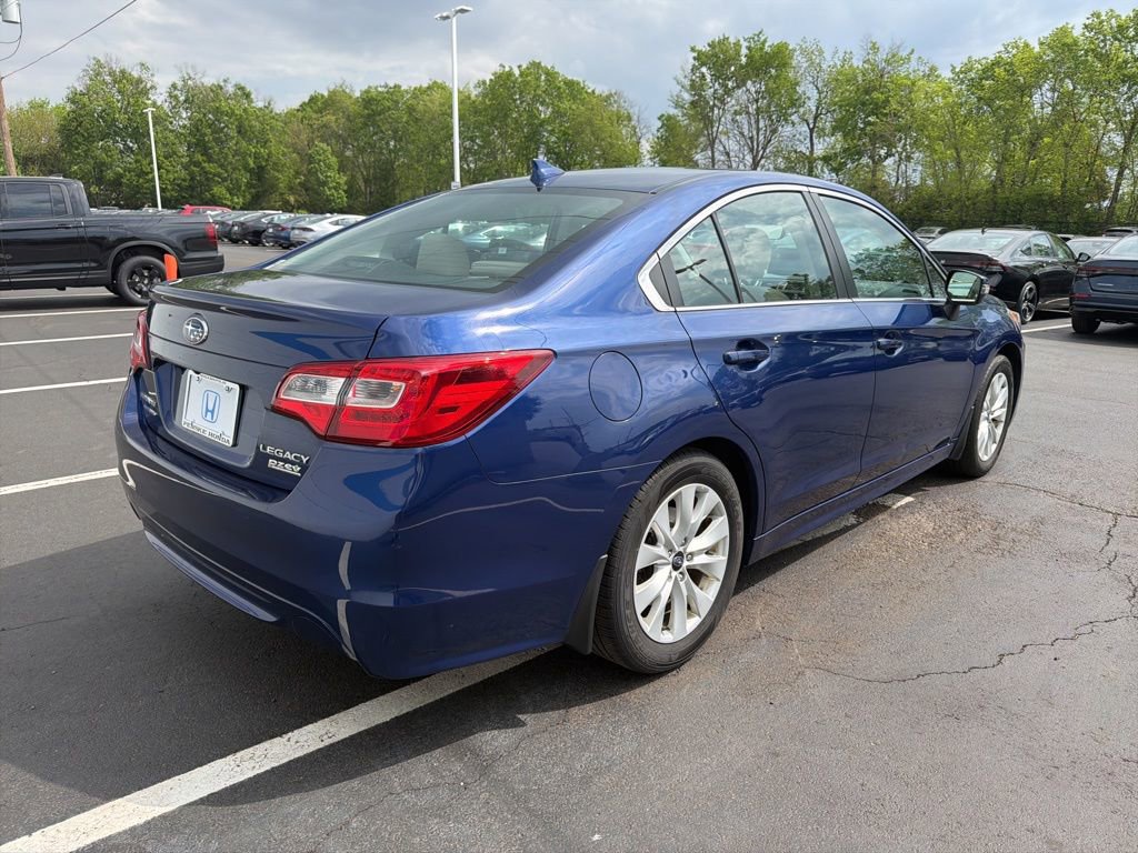 Used 2017 Subaru Legacy 2.5i Premium AWD/4WD image 5