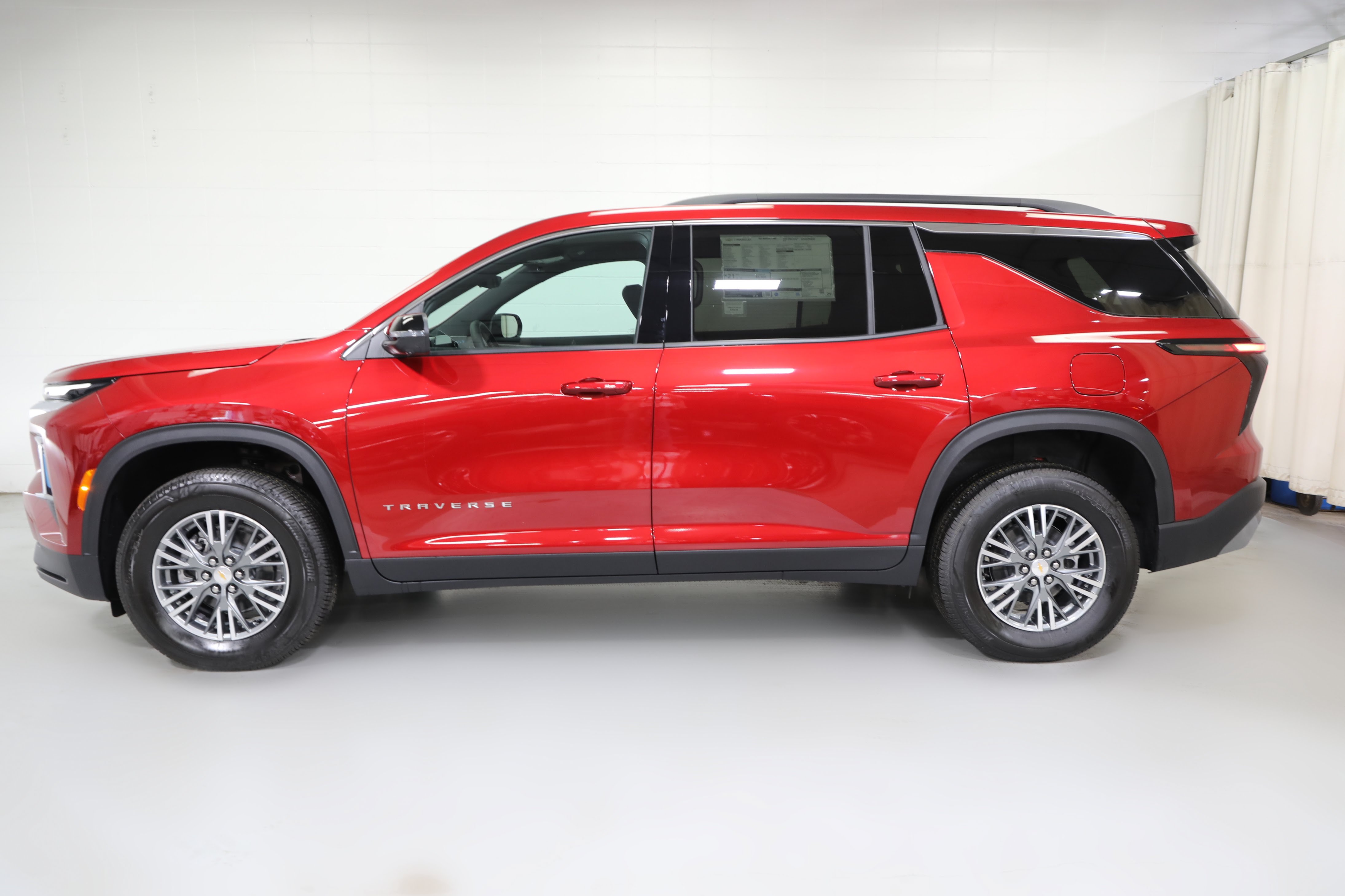 New 2027 Chevrolet Traverse LT w/ Driver Confidence Package AWD/4WD image 15