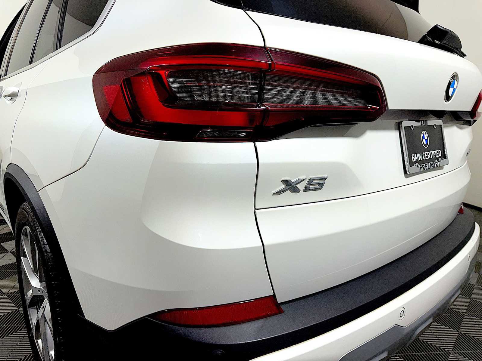 Certified 2023 BMW X5 xDrive40i w/ Premium Package image 28