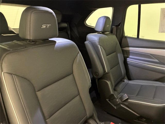 Certified 2025 Buick Enclave Sport Touring image 16