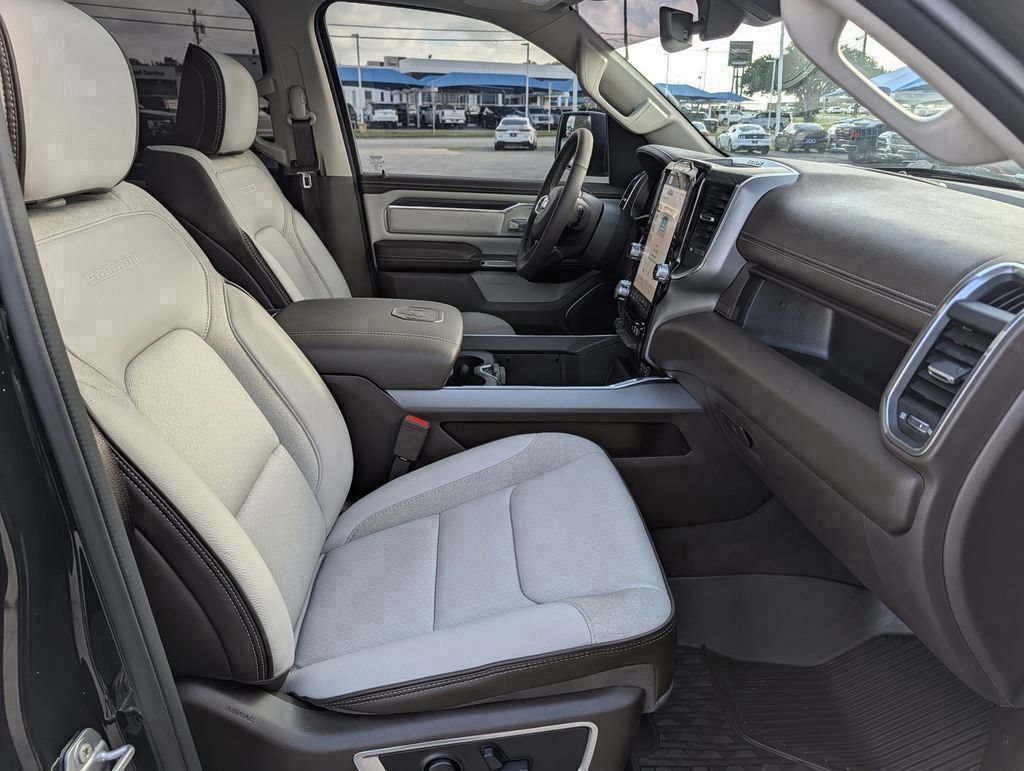 Used 2025 RAM 1500 Laramie w/ Laramie Southwest Edition AWD/4WD image 50