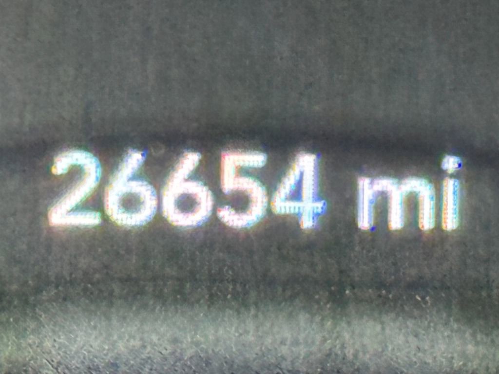 Used 2022 Dodge Challenger SXT w/ Blacktop Package image 8