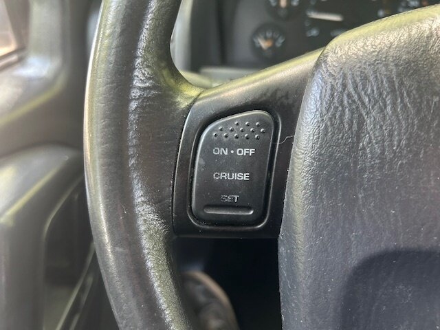 Used 2004 Jeep Grand Cherokee Laredo w/ Convenience Group RWD image 26
