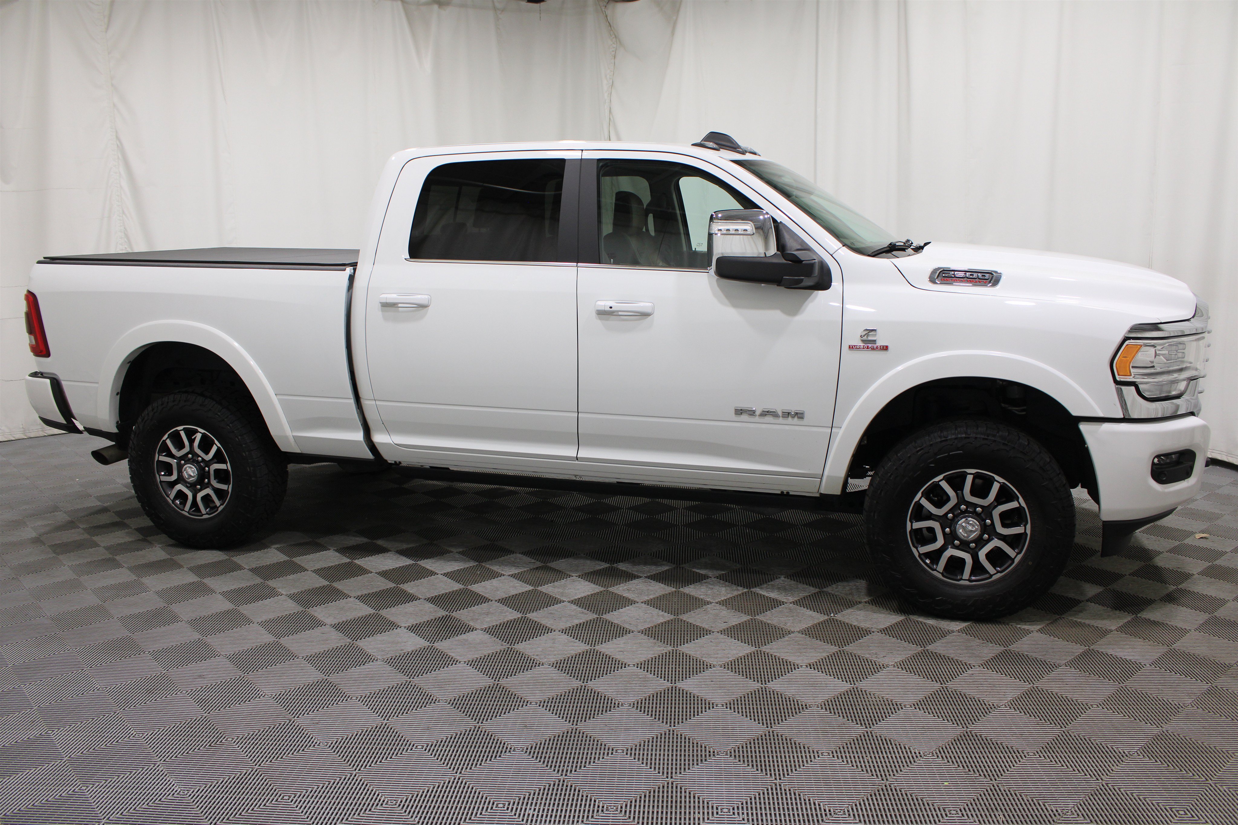 Used 2024 RAM 2500 Limited AWD/4WD image 31