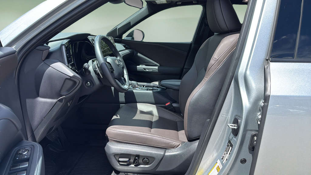 Certified 2025 Lexus TX 350 AWD w/ Technology Package image 11