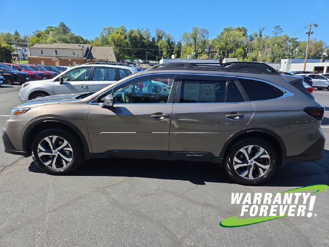 Used 2021 Subaru Outback Touring AWD/4WD image 4