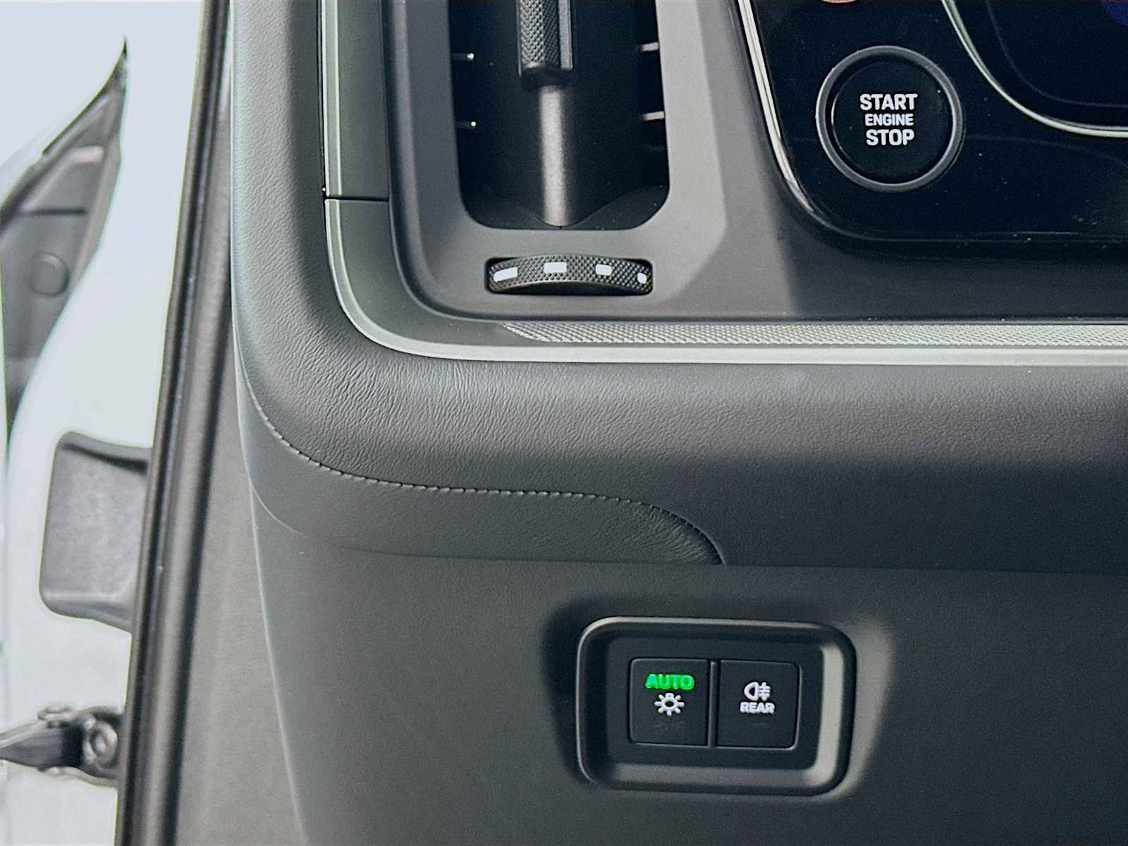 New 2026 Porsche Cayenne Coupe image 13