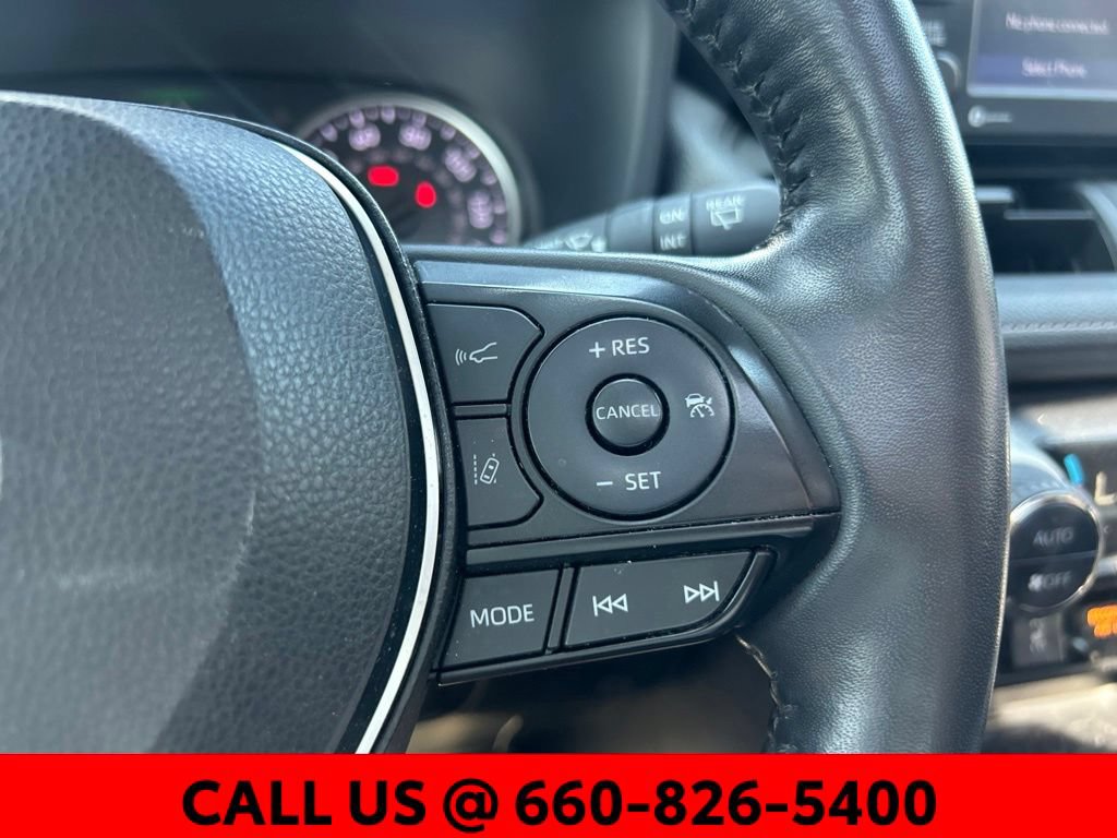 Certified 2021 Toyota RAV4 XLE w/ Convenience Package AWD/4WD image 15