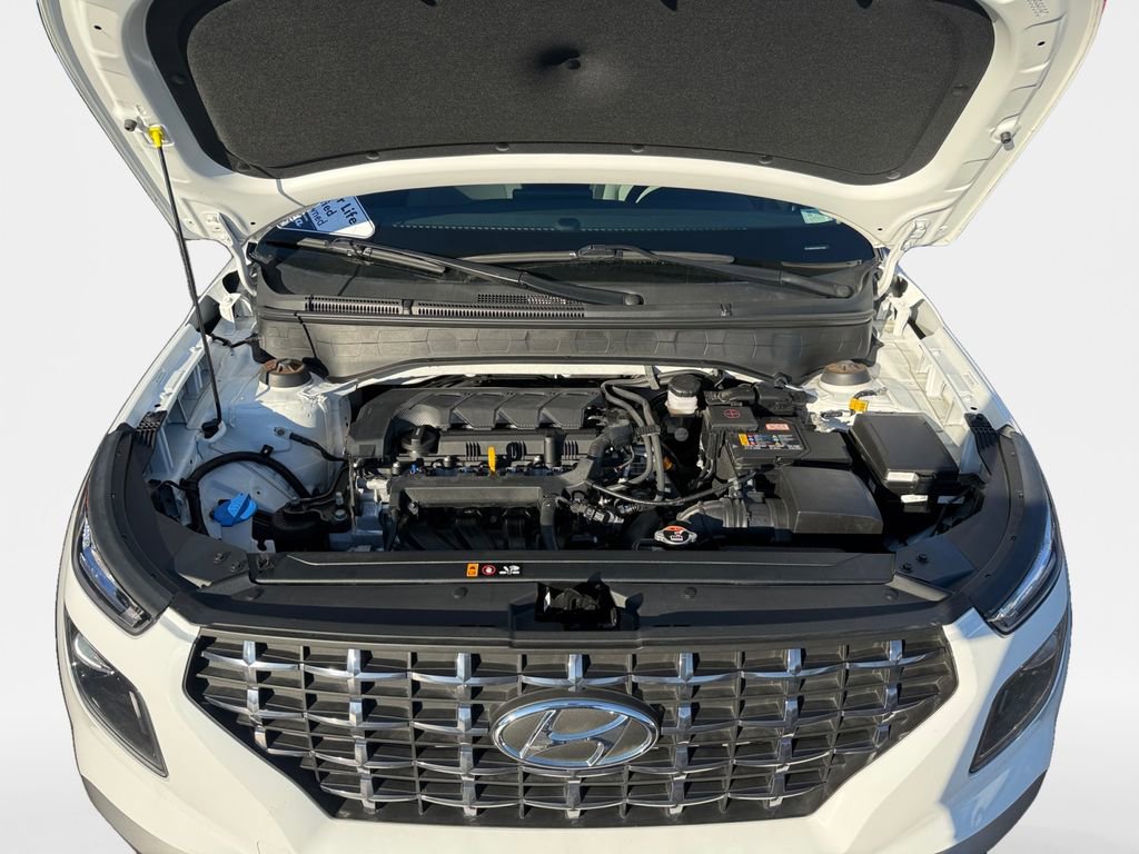 Used 2024 Hyundai Venue SEL FWD image 24