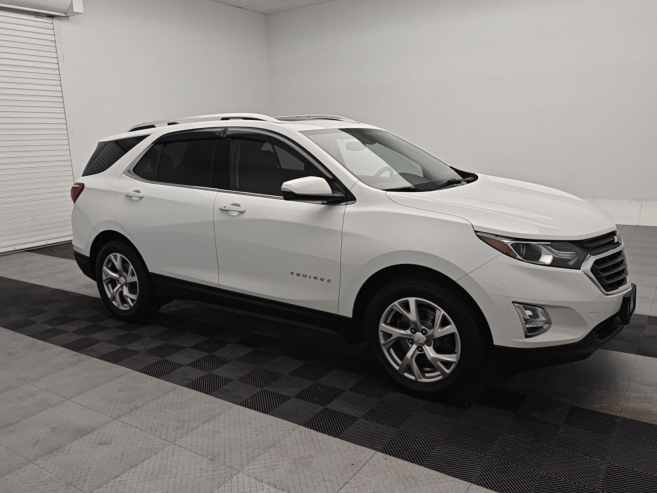 Certified 2019 Chevrolet Equinox LT w/ Sun & Navigation Package AWD/4WD image 7