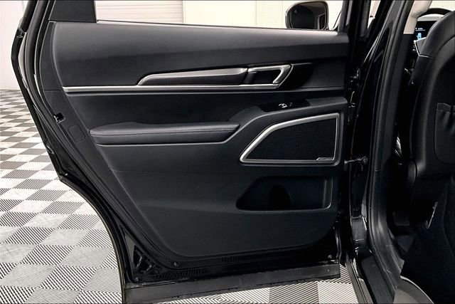Used 2025 Kia Telluride S AWD/4WD image 23