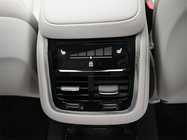 Used 2026 Volvo XC90 B6 Ultra w/ Protection Package Premier image 35
