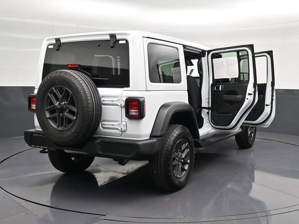 Used 2026 Jeep Wrangler Unlimited Sport AWD/4WD image 38