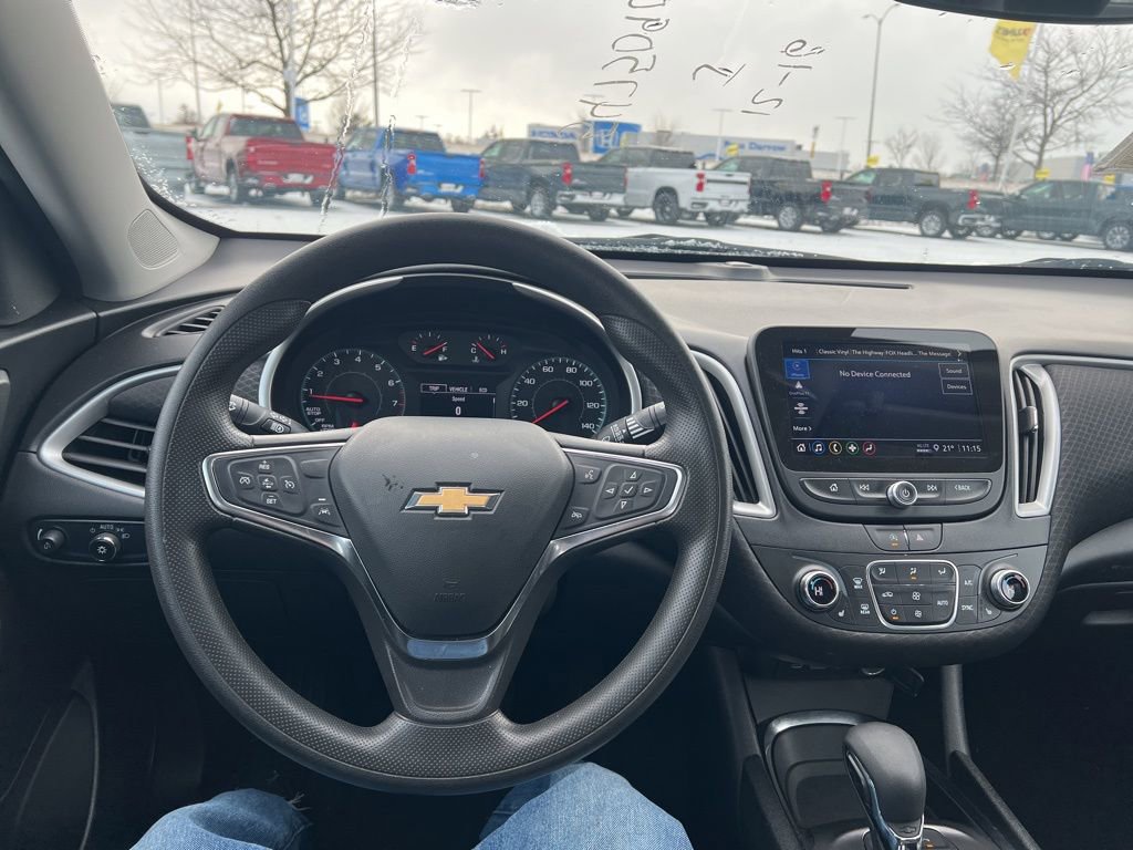 Used 2024 Chevrolet Malibu LT image 24