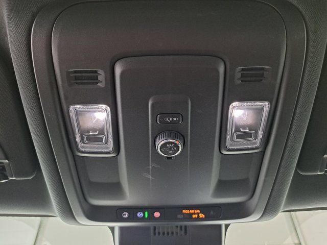 Used 2025 Chevrolet Tahoe LT AWD/4WD image 20