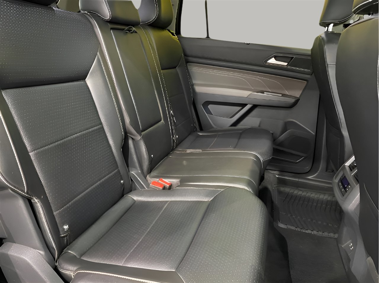 Used 2021 Volkswagen Atlas SE w/ Panoramic Sunroof Package image 14