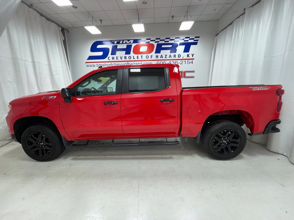 Used 2024 Chevrolet Silverado 1500 LT Trail Boss AWD/4WD image 10