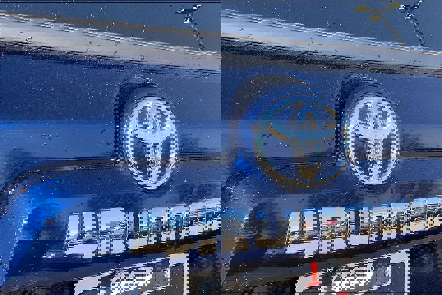 Used 2021 Toyota 4Runner SR5 Premium w/ Moonroof Package RWD image 33