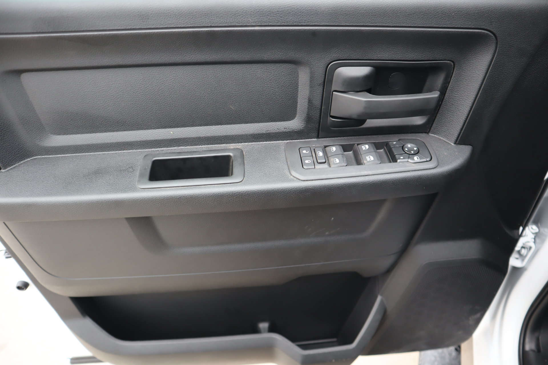 New 2027 RAM 3500 Tradesman AWD/4WD image 15