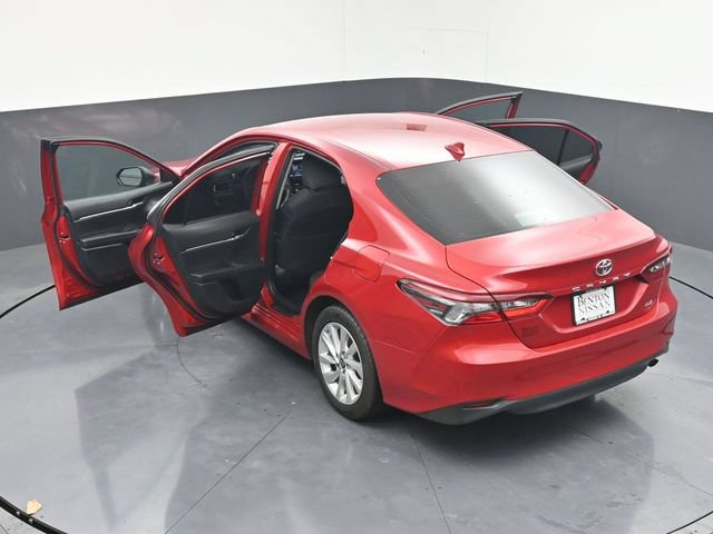 Used 2023 Toyota Camry LE FWD image 43