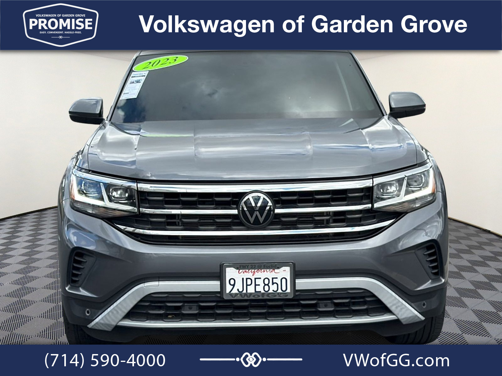 Used 2023 Volkswagen Atlas SE w/ Panoramic Sunroof Package FWD image 3