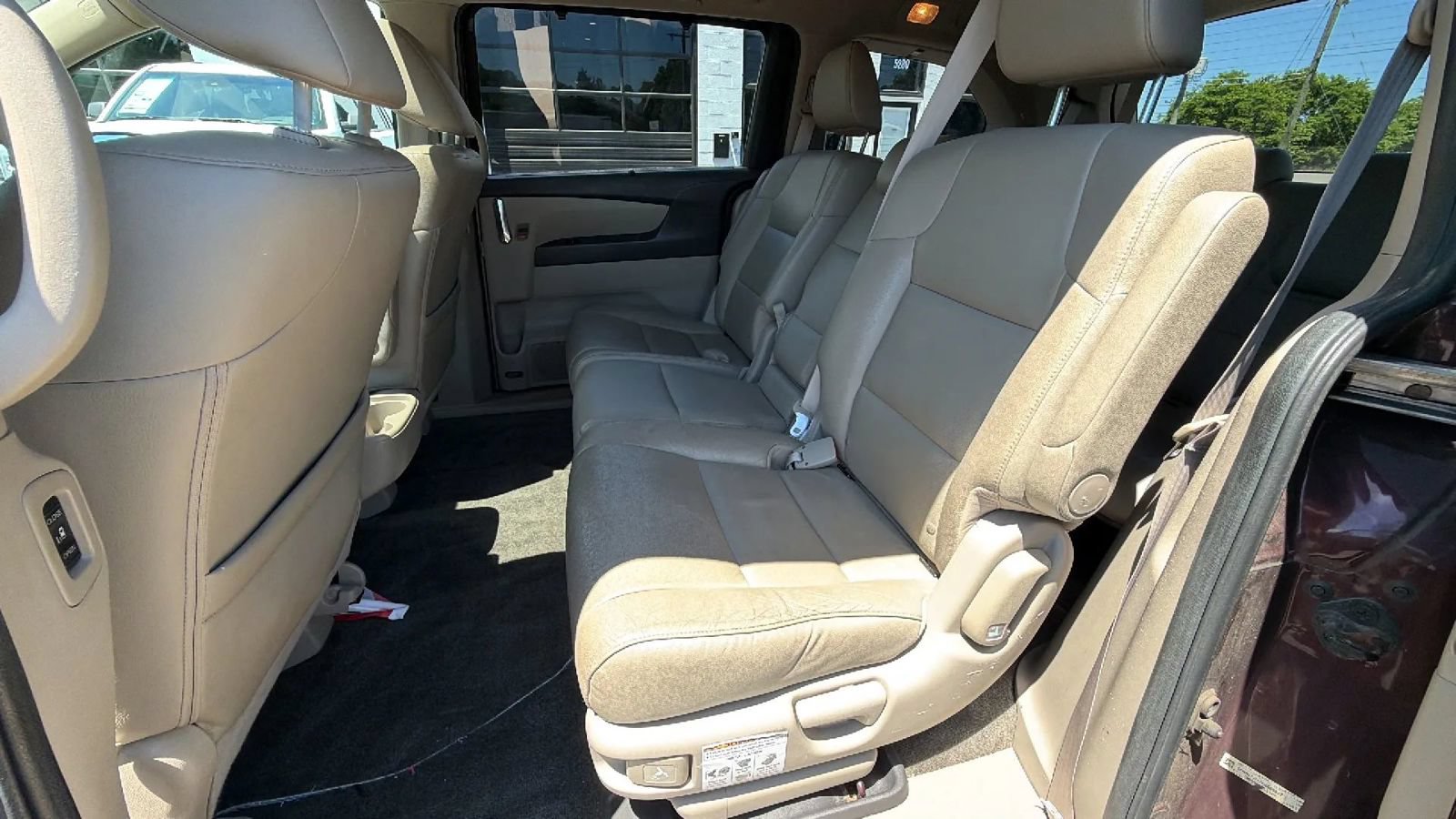 Used 2015 Honda Odyssey Touring Elite image 39