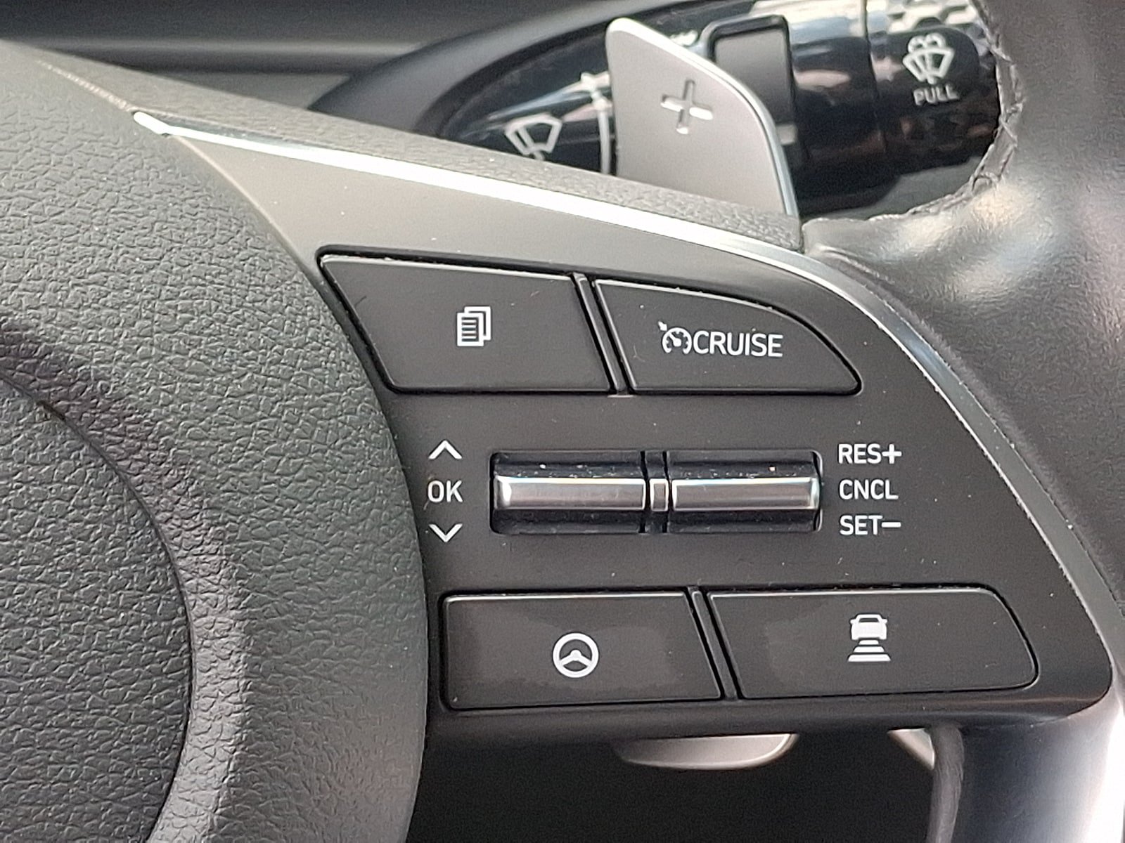 Used 2021 Hyundai Sonata Limited w/ Preferred Accessory Package FWD image 24