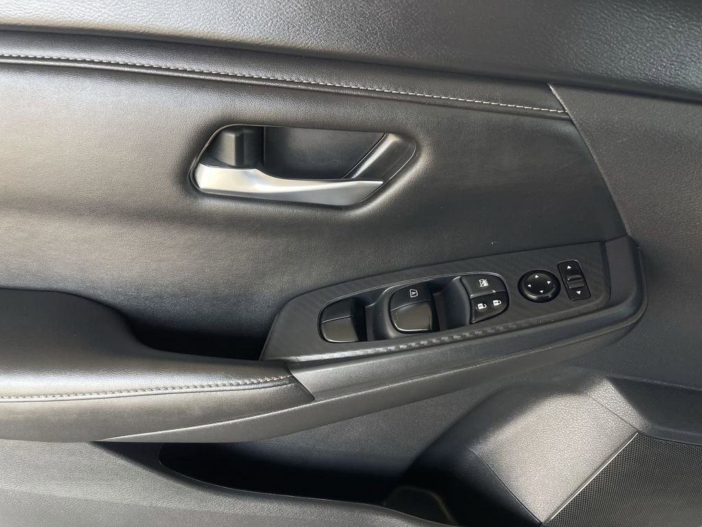 Used 2024 Nissan Sentra SV w/ Trunk Package image 21