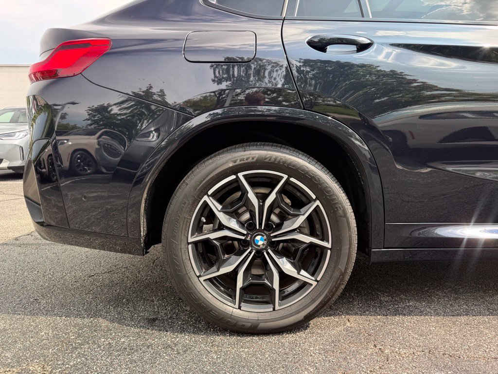 Used 2024 BMW X4 xDrive30i w/ Premium Package AWD/4WD image 23
