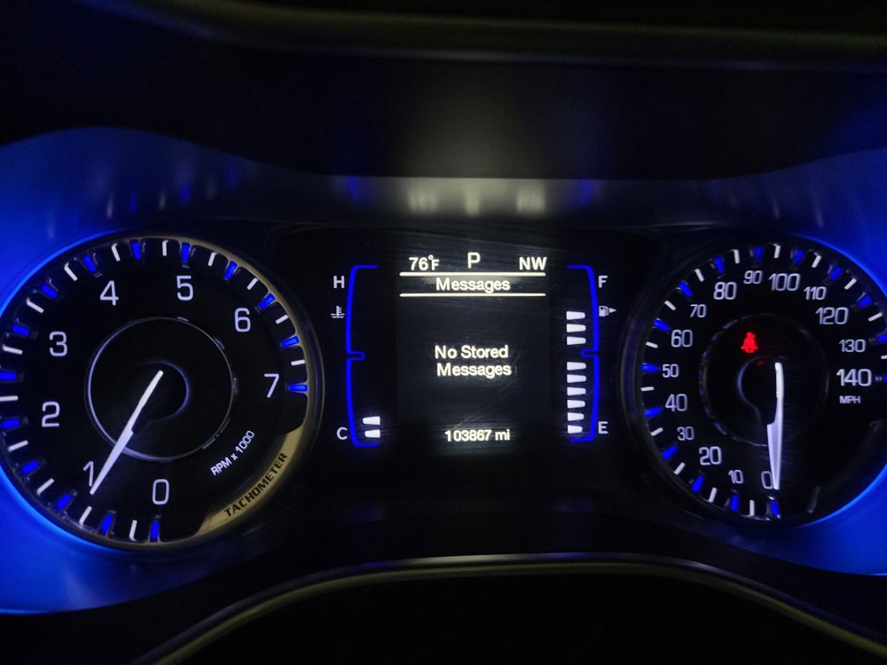 Used 2015 Chrysler 200 Limited FWD image 23
